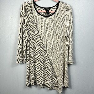 Ali Miles Cream & Brown Textured 3/4 Sleeve Asymmetrical Hem Tunic Top Large
